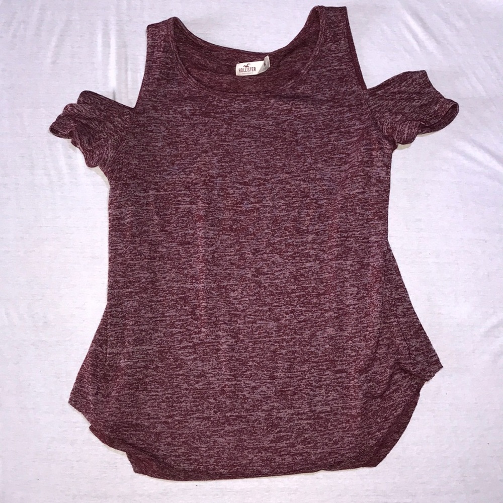 hollister cold shoulder tee